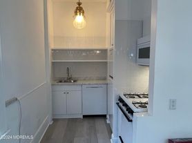 212 11th Ave, Belmar, NJ