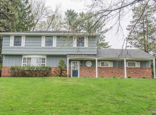 812 Charnwood Dr, Wyckoff, NJ 07481