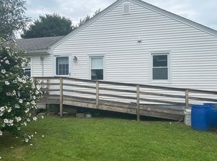 41 Arrowhead Ave, Northbridge, MA 01534