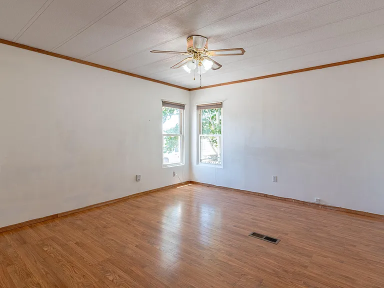 6517 San Francisco Rd NE — Photo 14