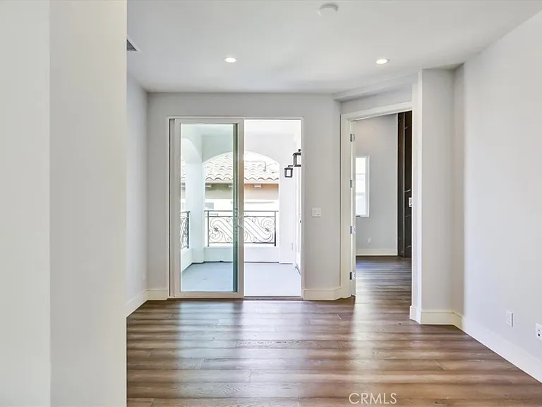 1908 Perry Ave #B — Photo 15