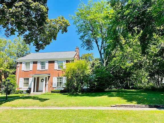 4th image of 1613 Alexander Ct