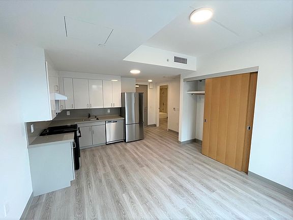 3rd image of 200 Van Ness Ave #412