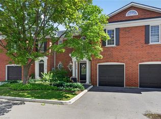 112 Fairwood Pl W, Burlington, ON L7T 4B6
