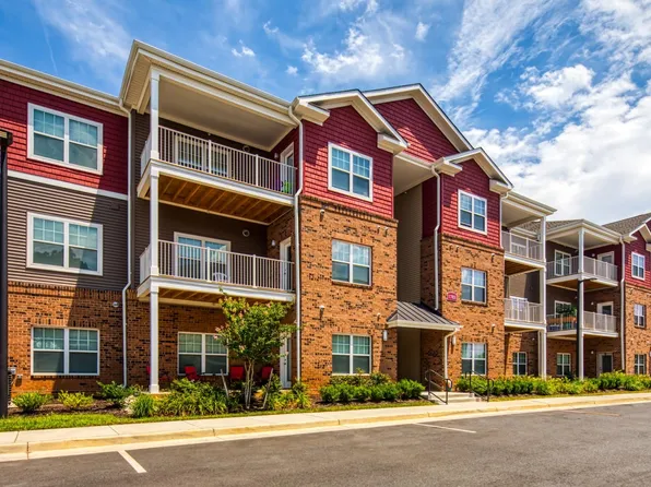 Valor Apartment Homes