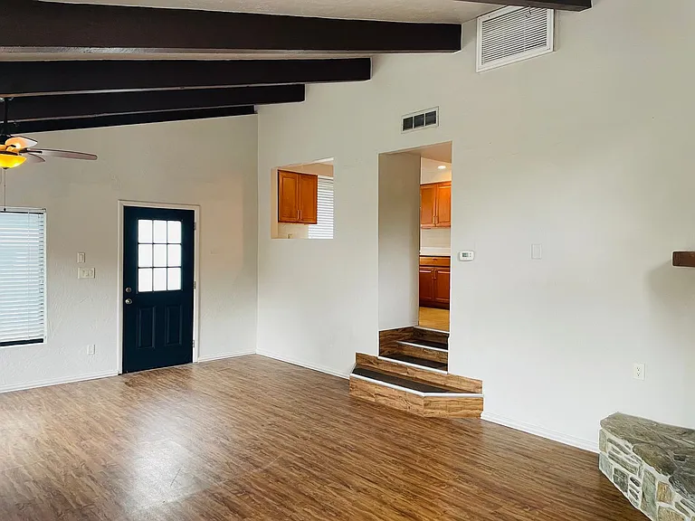 50 Chaparral Dr — Photo 4