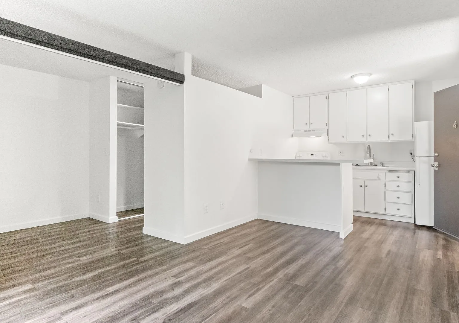 Casa Parks Apartments — Photo 4