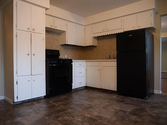 4th image of 146 Briggs St #2