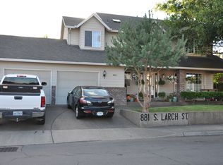 881 S Larch St, Canby, OR 97013