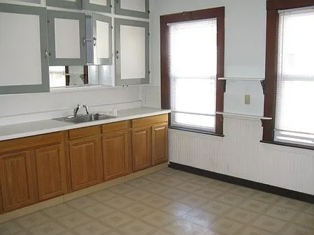 1 bed, 1.0 bath, $2,500 — Photo 3