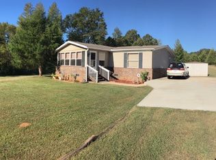 3527 Georgia Rd, Gray Court, SC 29645