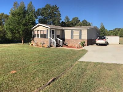 3527 Georgia Rd, Gray Court, SC, 29645