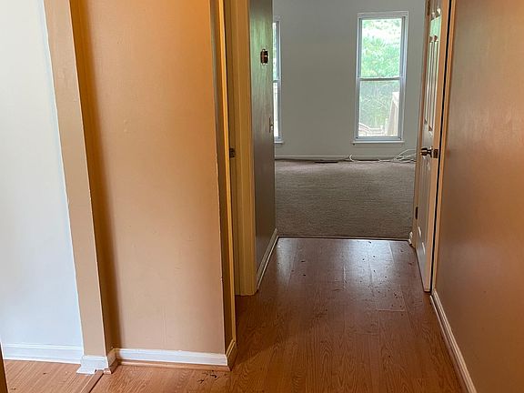3rd image of 18113 Kitchen House Ct