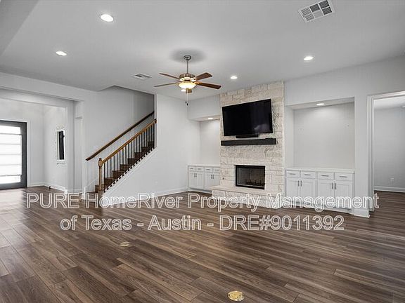 3rd image of 1138 Woodpark Ln