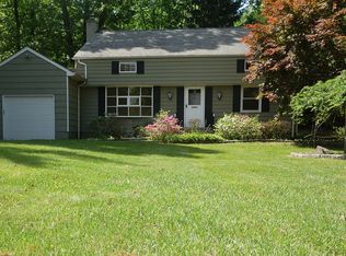 557 Saw Mill River Rd, Millwood, NY 10546