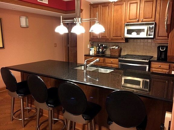 2nd image of 4811 N Olcott Ave Unit 218