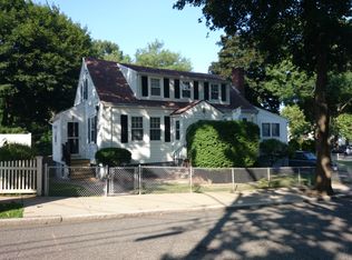 14 Tobin Rd, West Roxbury, MA 02132