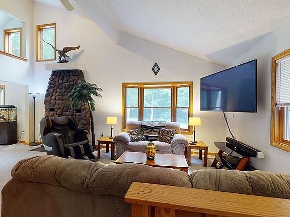 4th image of 427 Malbett Pl