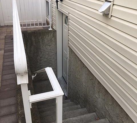 5th image of 329 Brehaut Ave #1