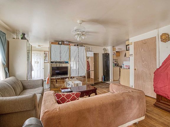 2nd image of 863 Keith Ln