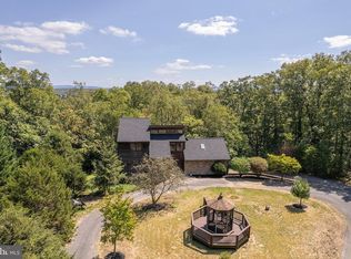 253 Lakeland Cir, Middletown, VA 22645