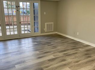 7091 Spring Garden Dr APT TL2, Springfield, VA 22150