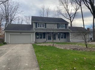 1538 Bobwhite Trl, Stow, OH 44224