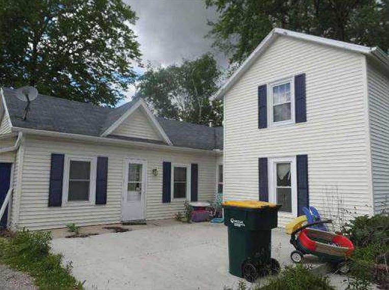 2nd image of 227 Harrison St