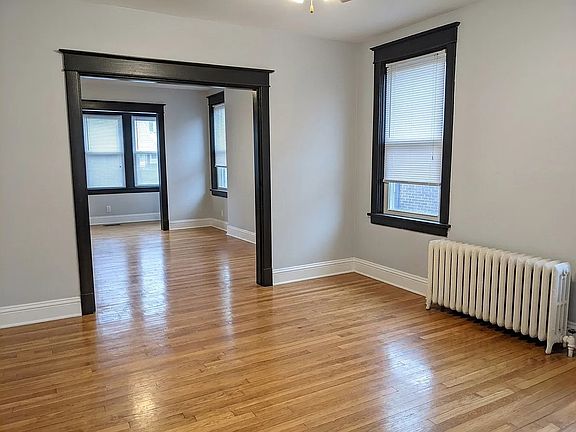 4th image of 5646-5648 Phillips Ave Floor 2