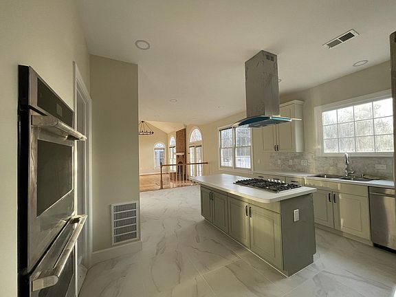 5th image of 13191 Ashvale Dr