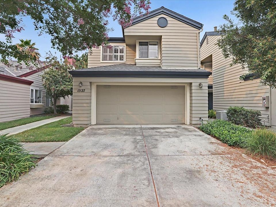 1st image of 1527 Fairway Green Cir