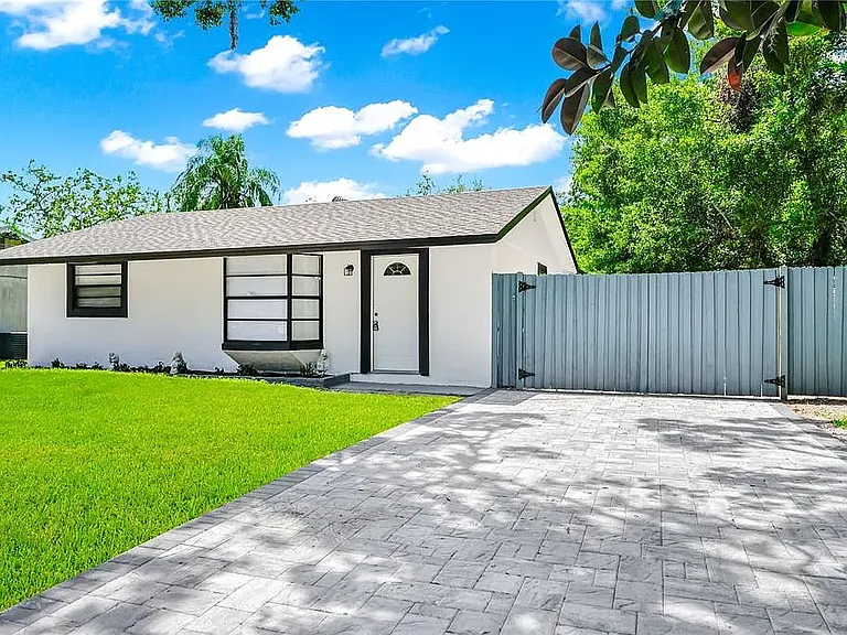 228 Ring Rd — Photo 1
