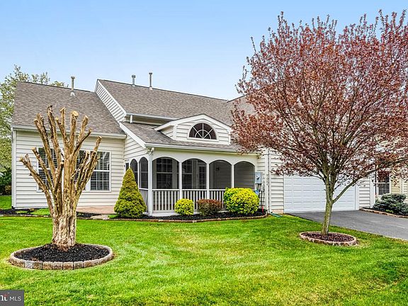3rd image of 9684 Craighill Dr