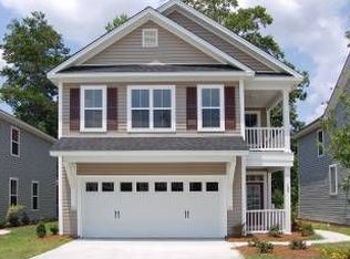 105 Alumni Ct, Ladson, SC 29456