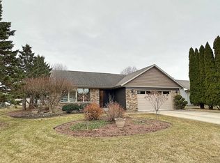 3806 Goldenrod Place, Janesville, WI 53546