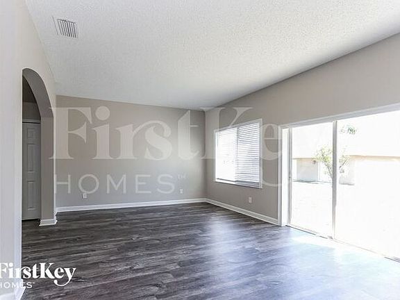 3rd image of 12607 Longcrest Dr