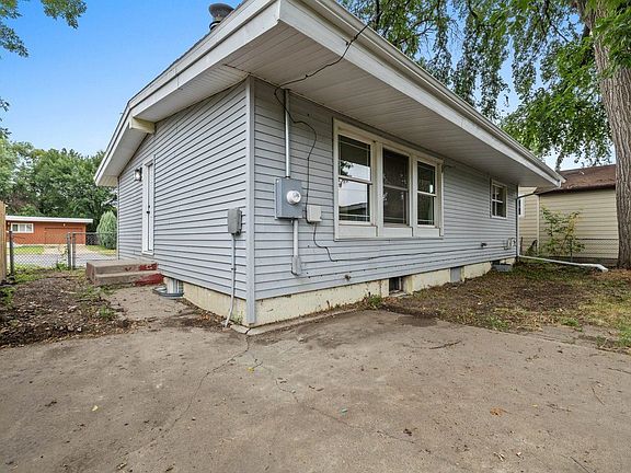 5th image of 1065 W Central Ave