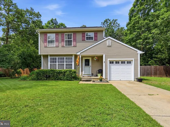 12 Emily Dr, Millville, NJ 08332