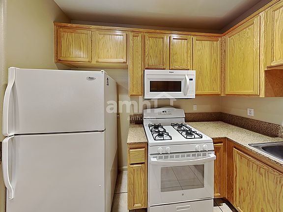 5th image of 10474 Tuscany Rose Ct
