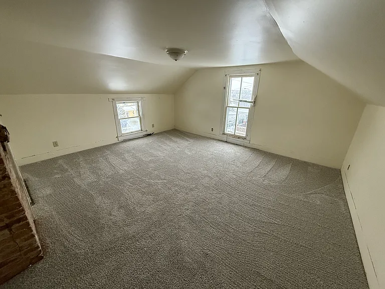 3334 Market St — Photo 10