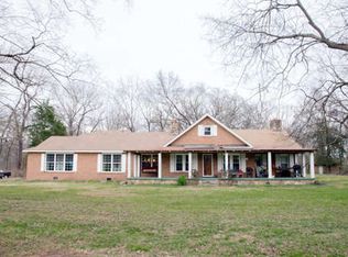 2030 Linwood Cir, Soddy Daisy, TN 37379