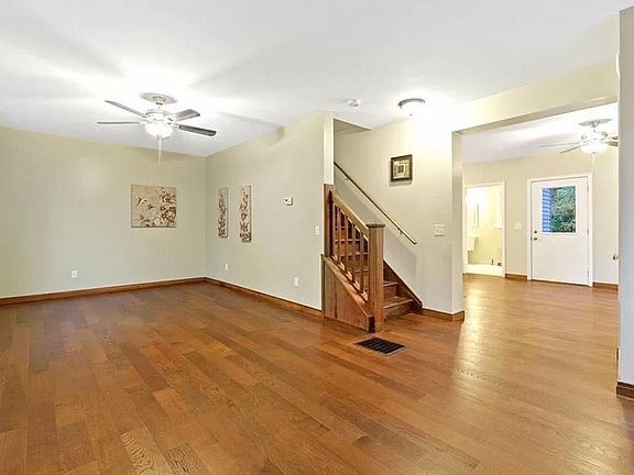 5th image of 50 Downer St