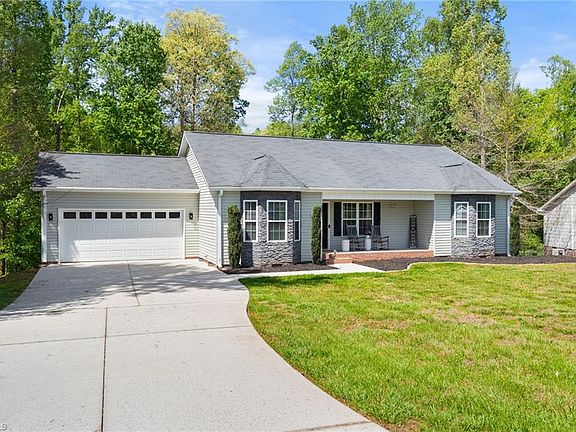 2nd image of 331 Twin Creeks Dr