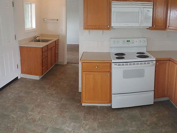 3rd image of 11362 NW King Ave