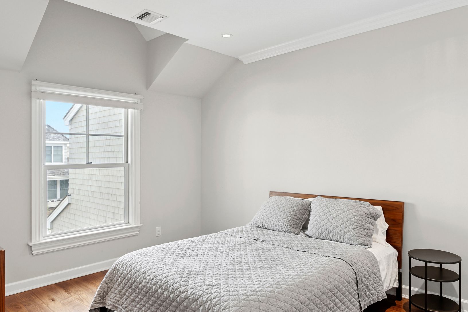  guest room #1