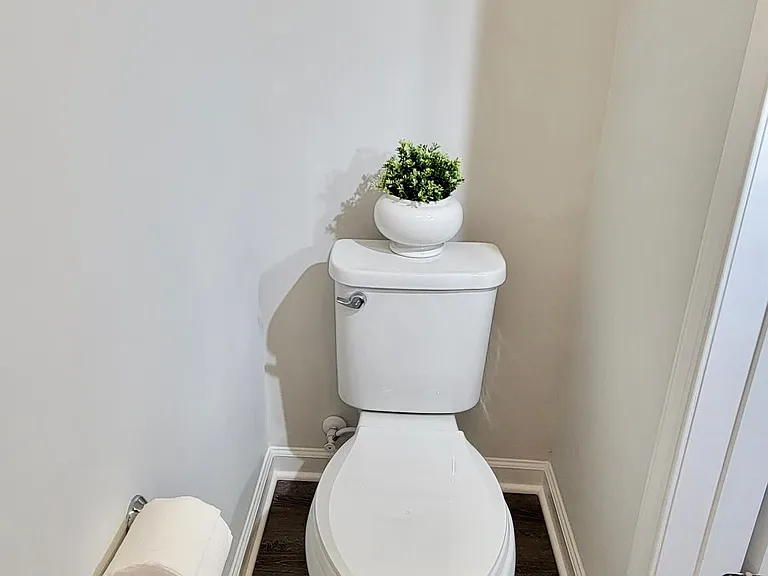 1st level powder room