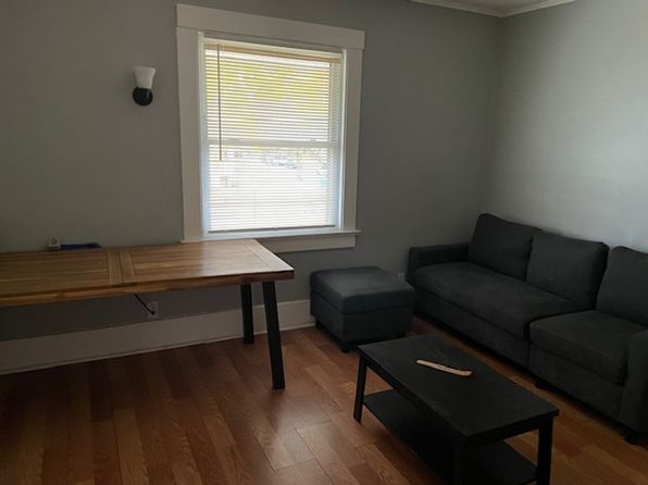323 Wellington Ave APT 3