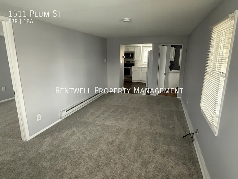 1511 Plum St — Photo 6