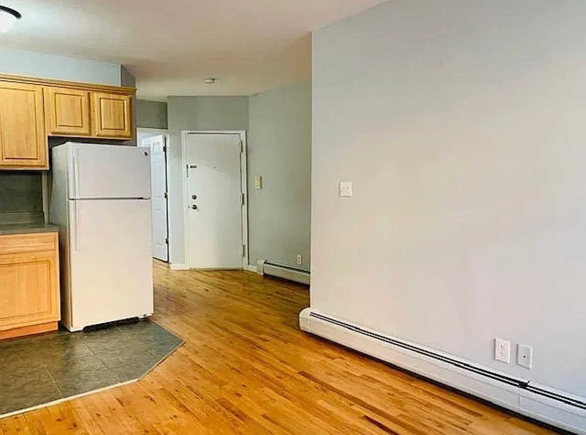 1 bed, 600 sqft, $2,050 — Photo 2
