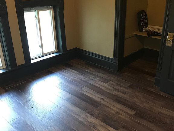 5th image of 427 W Pleasant St #2
